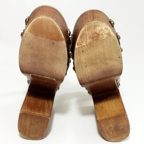 Qupid Basket Weave Platform Heel Sandals - Picture 7 of 8